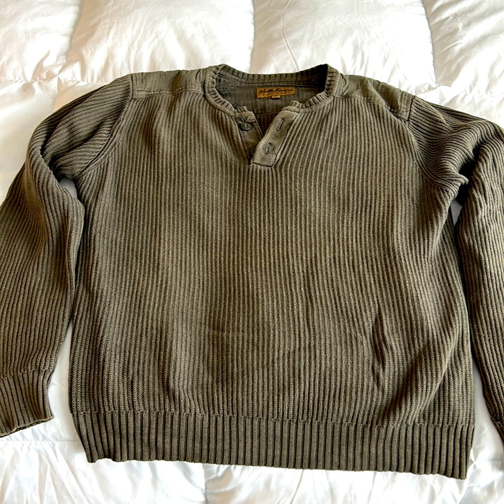 North River sweater. Cotton. Army green